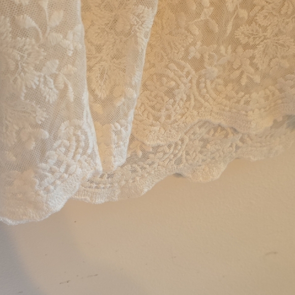 Chic White Lace Over Blouse Sz Lg - Picture 4 of 6